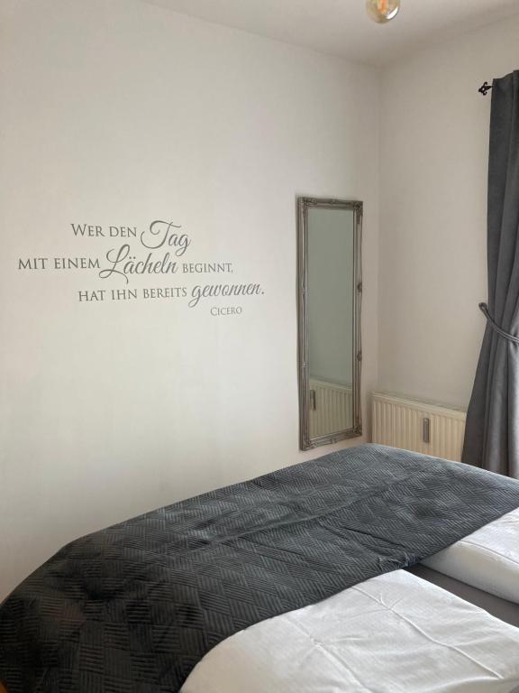 Postel nebo postele na pokoji v ubytování Apartment Weingartenblick - Glanzerhof