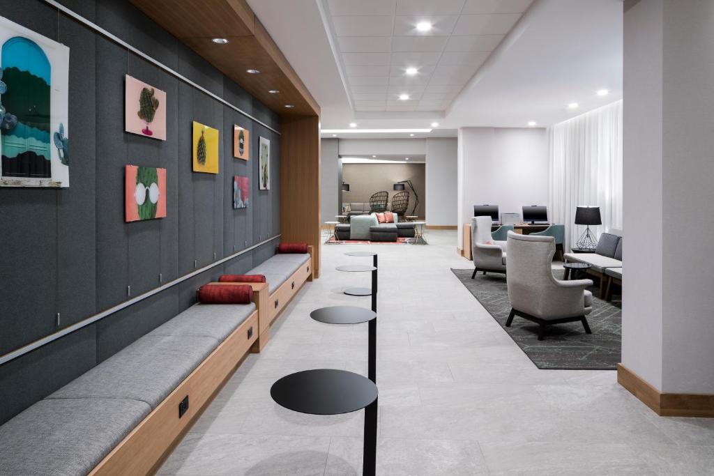 Posezení v ubytování Hyatt House Tempe Phoenix University