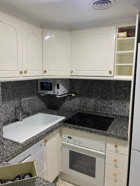 Kuchyňa alebo kuchynka v ubytovaní Apartamento La Mezquita