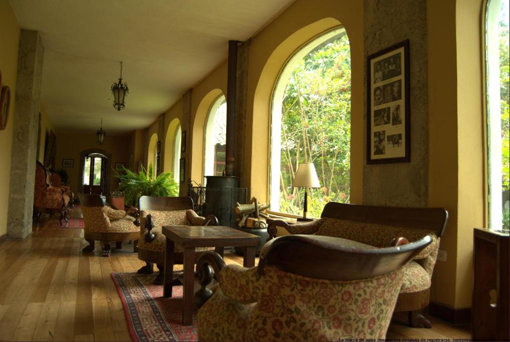 Posezení v ubytování Hacienda La Cienega