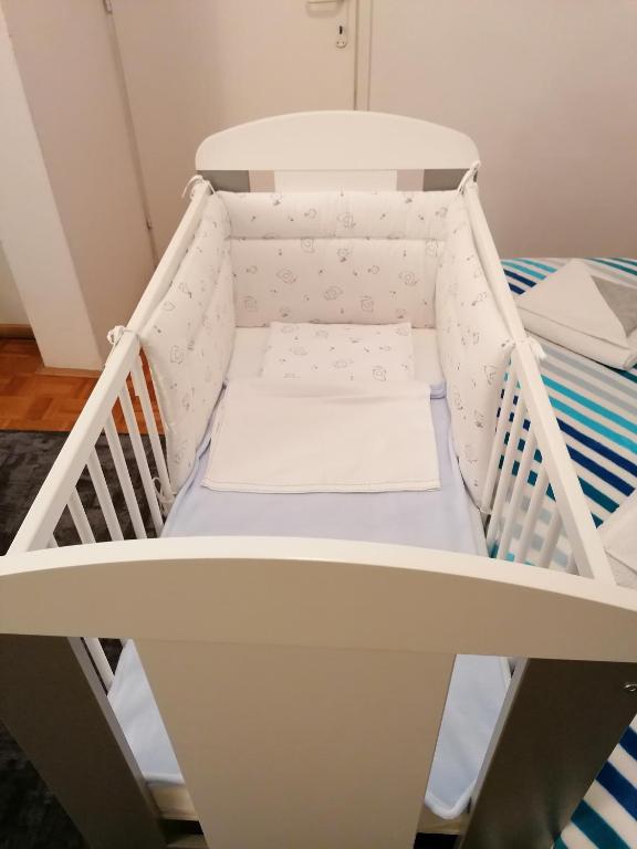 Postel nebo postele na pokoji v ubytování apartman-maja-krk
