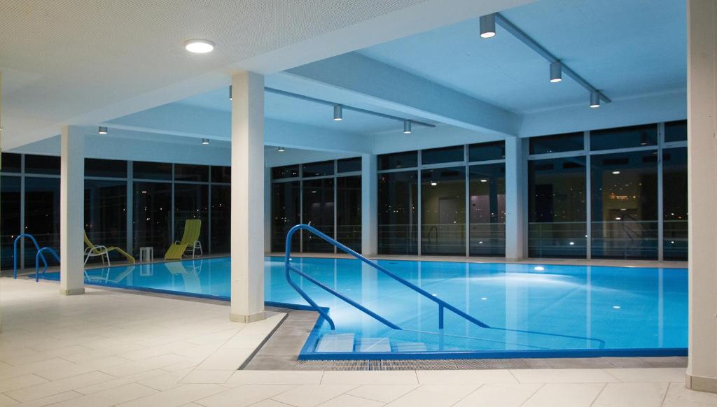 Bazén v ubytovaní Vergeiner's Hotel Traube alebo v jeho blízkosti