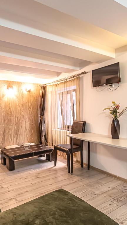 Piata Sfatului Central Confort - Resim 5