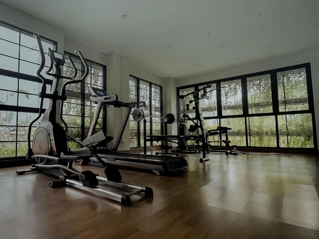 Fitness centrum a/nebo fitness zařízení v ubytování Mendjangan Residence