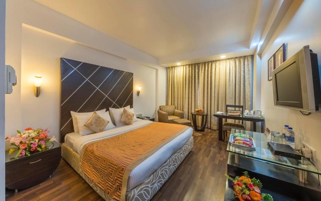 Hotel Hindusthan International, Bhubaneswar - Double Double Double Room