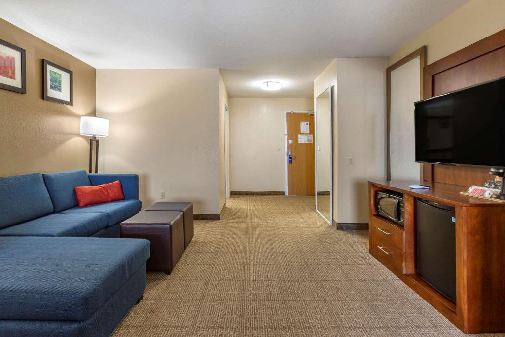 Comfort Inn & Suites Lordsburg I-10 photo