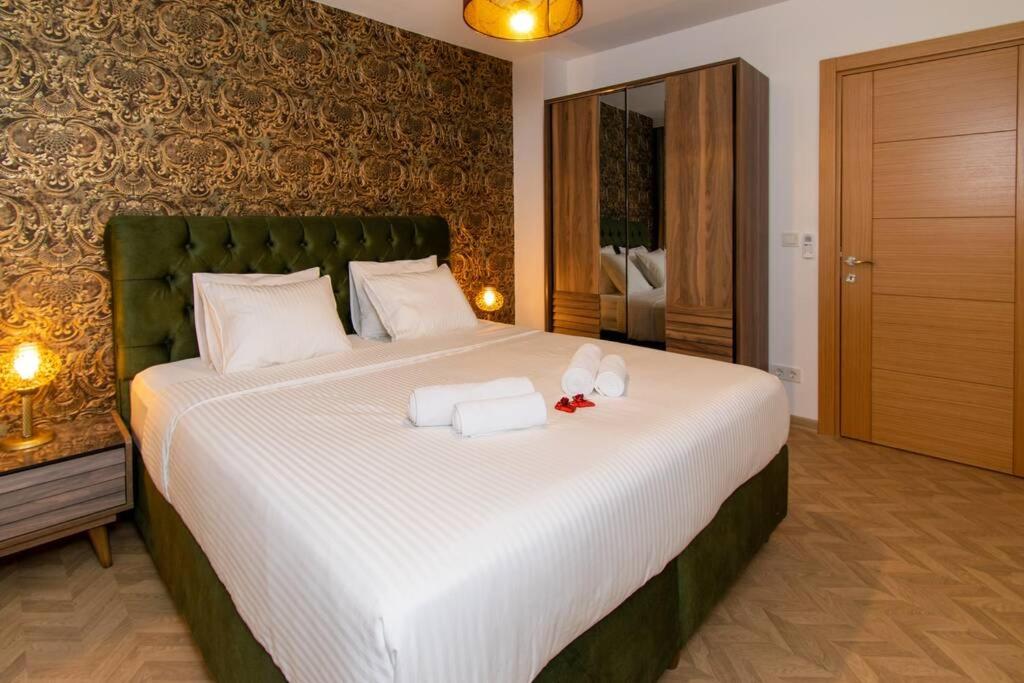 Postel nebo postele na pokoji v ubytování Charming Suite Bosphorus View