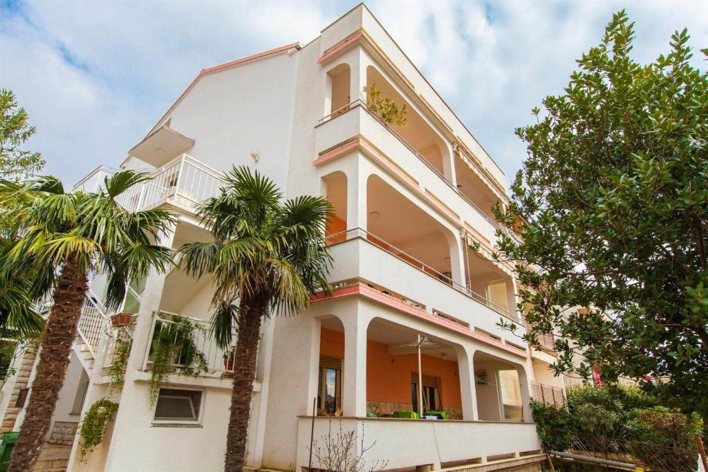 Budova, v ktorej sa apartmán nachádza