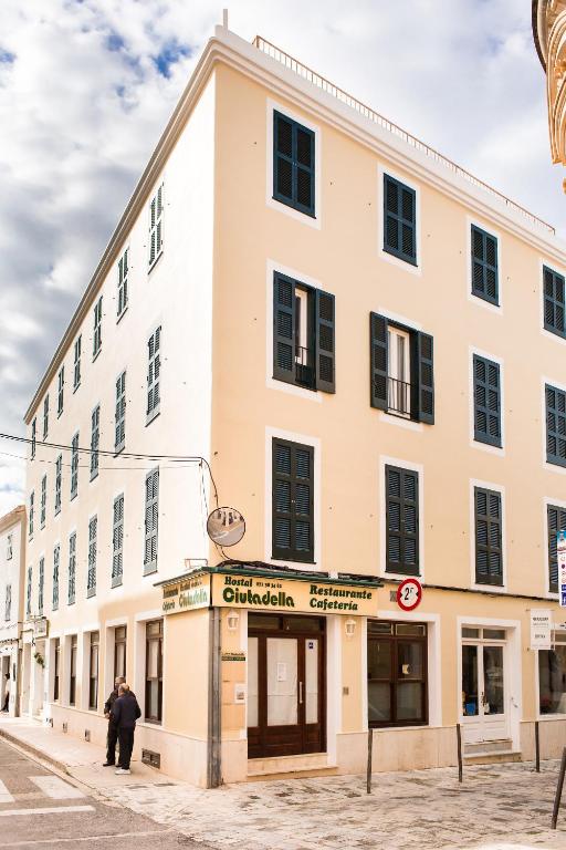 Sagitario Hostal Ciutadella, Ciutadella – Precios ...