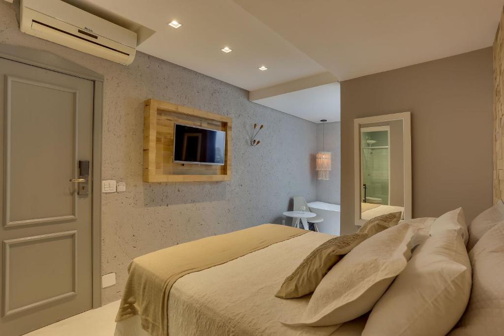  Solar Beach Hotel