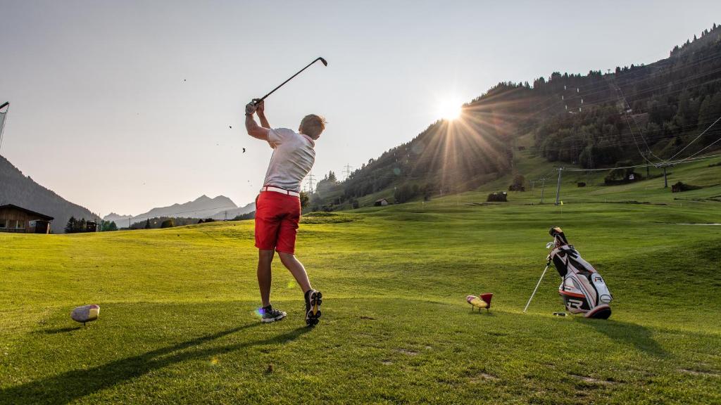 Golf v hotelu nebo okolí