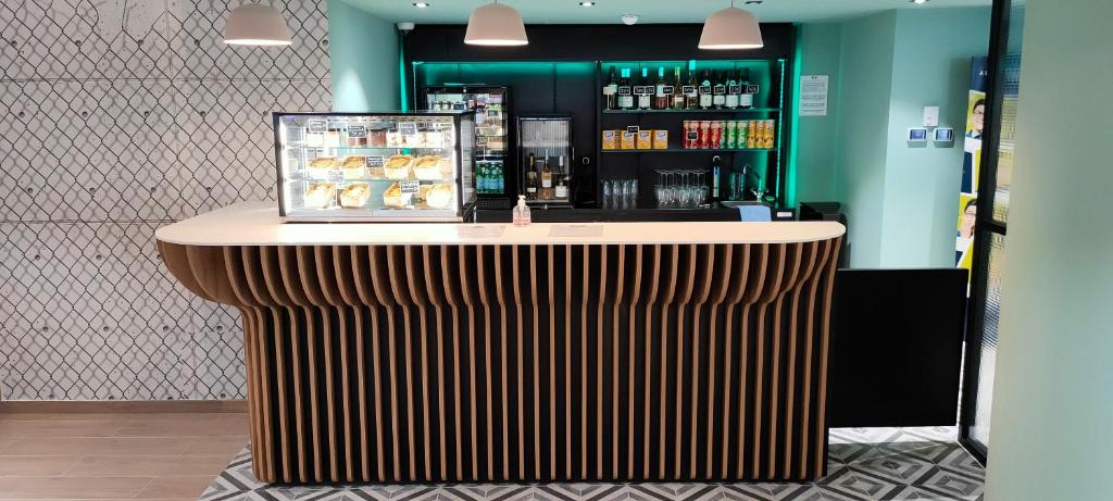 B&B HOTEL Nice Aéroport Arenas - Resim 12