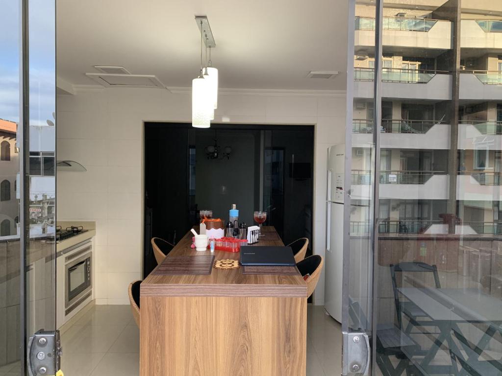  Cobertura Duplex 4 qts 50m da praia