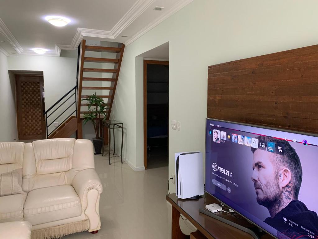  Cobertura Duplex 4 qts 50m da praia