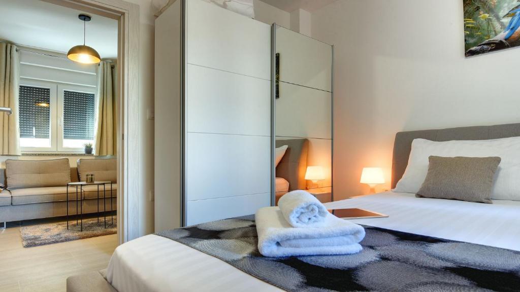 Exclusive Pula City Apartments - 10