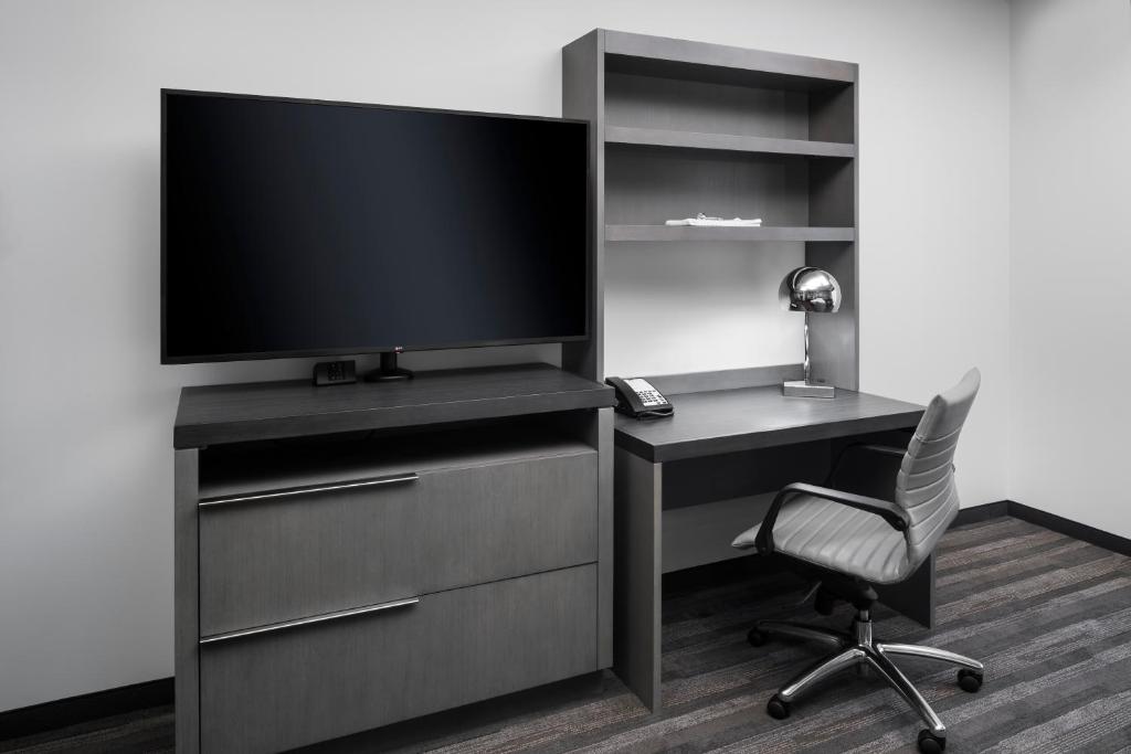 Hyatt House Tempe Phoenix University photo