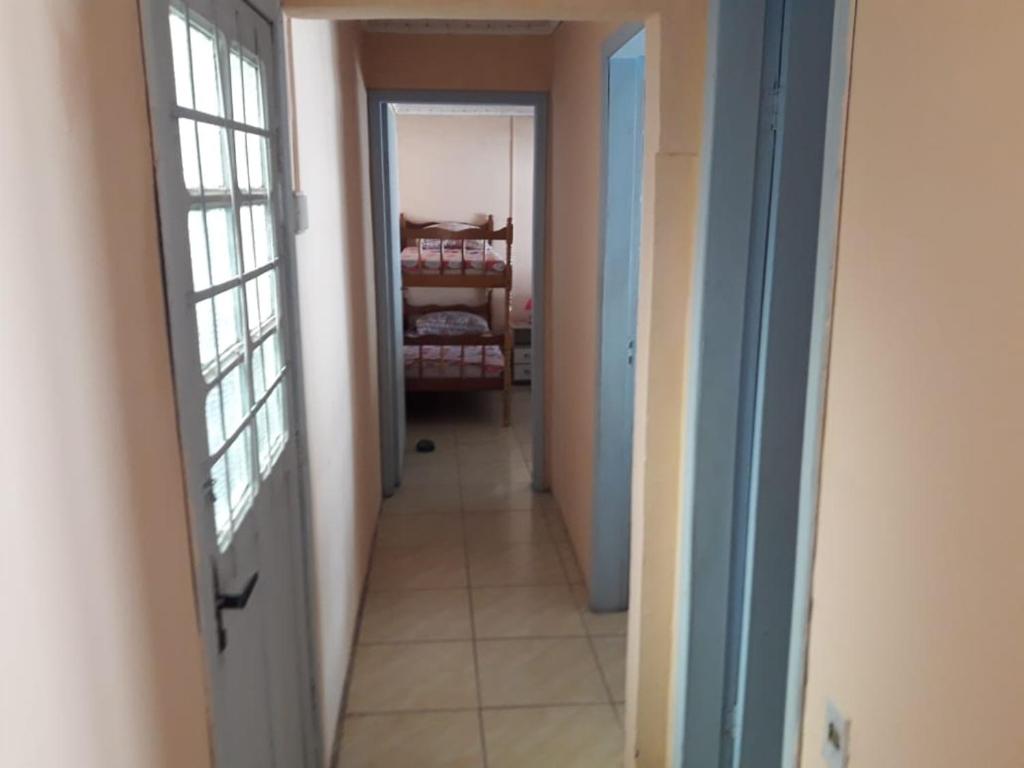  Casa de praia em Itapoá SC a 2 quadras da praia