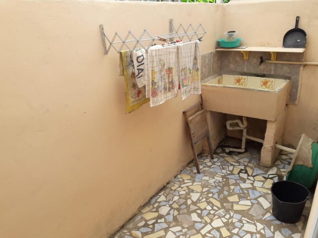  Casa de praia em Itapoá SC a 2 quadras da praia