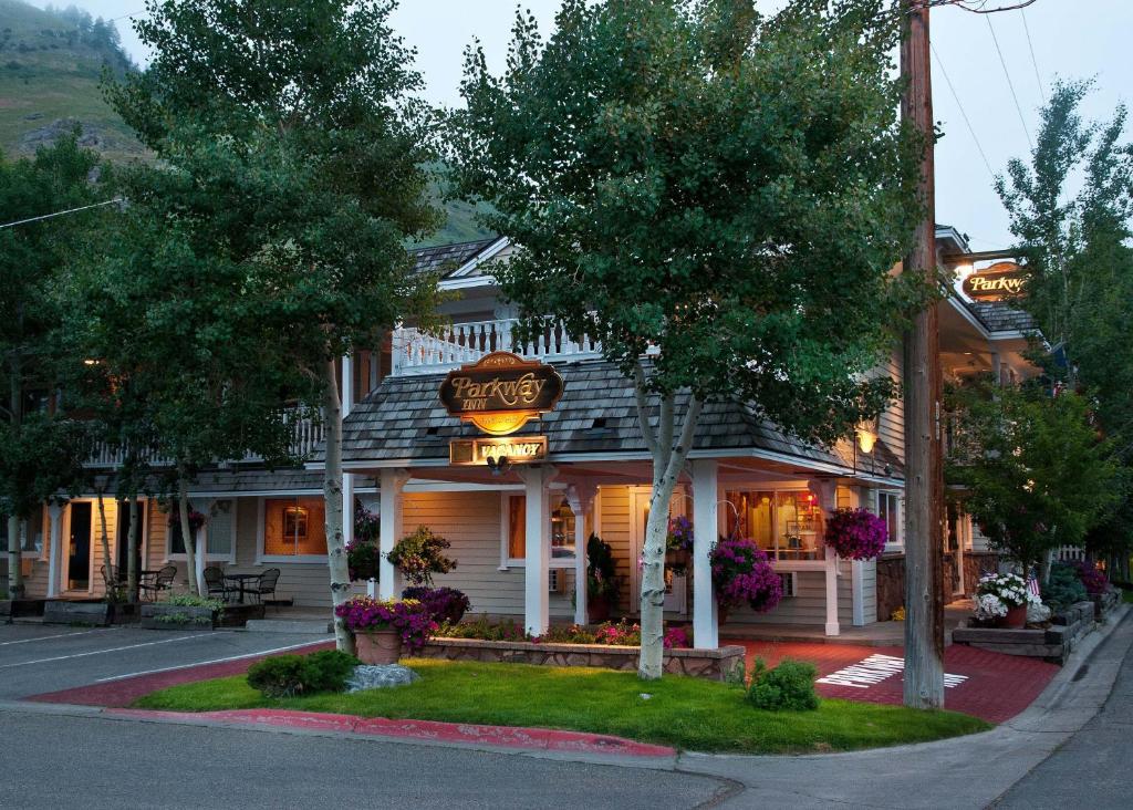 Parkway Inn of Jackson Hole - Housity