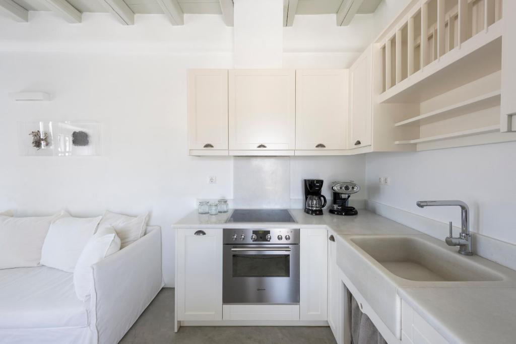 Kuchyň nebo kuchyňský kout v ubytování Villa Spitaki