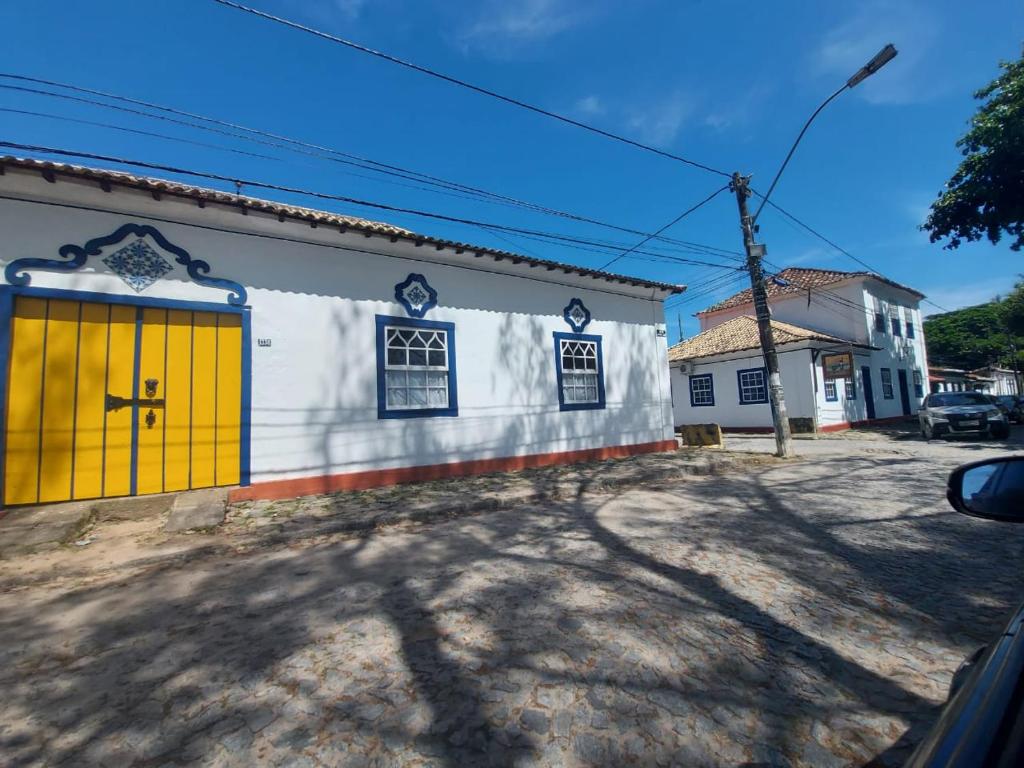  flat em frente ao mar (praião) ao lado da prainha