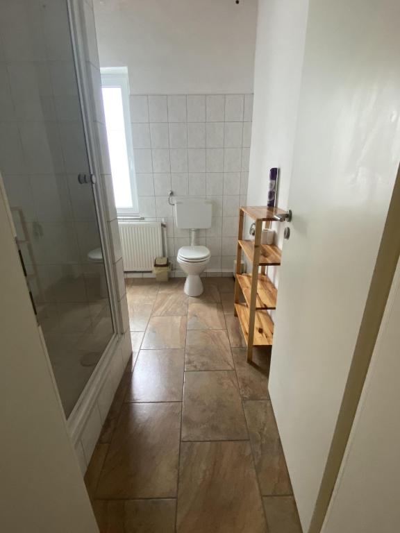 Hafen 12 - Economy Triple Room Met Gedeelde Badkamer