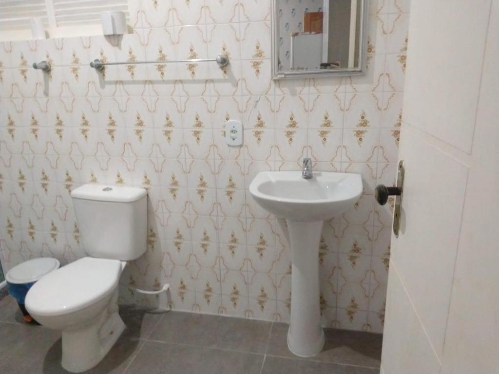  Casa Grande com piscina e próxima à praia