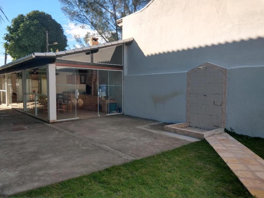  Casa Grande com piscina e próxima à praia