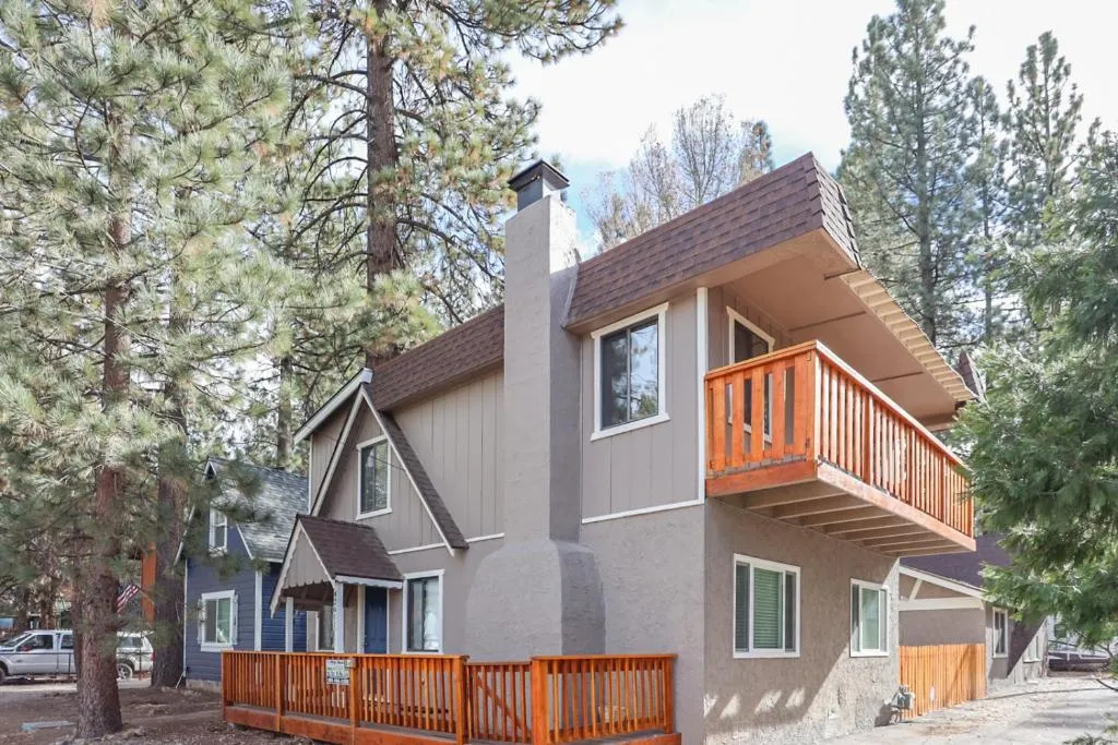 Beary Fun Escape-1445 by Big Bear Vacations, Big Bear Lake, Statele Unite ale Americii