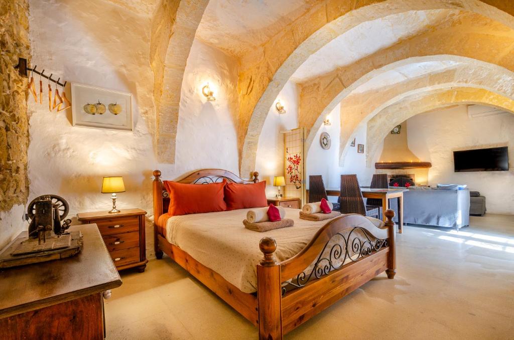 Apartment Cosy Studio W Courtyard In Traditional Countryhome Xewkija Malta Booking Com