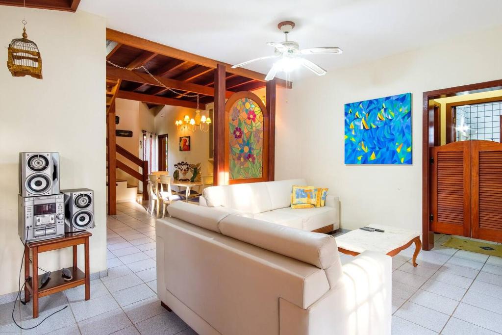  Sobrado a 50 metros da Praia do Tenorio