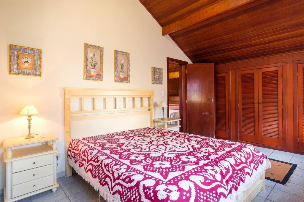  Sobrado a 50 metros da Praia do Tenorio