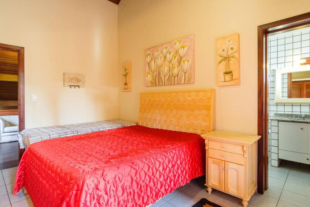  Sobrado a 50 metros da Praia do Tenorio