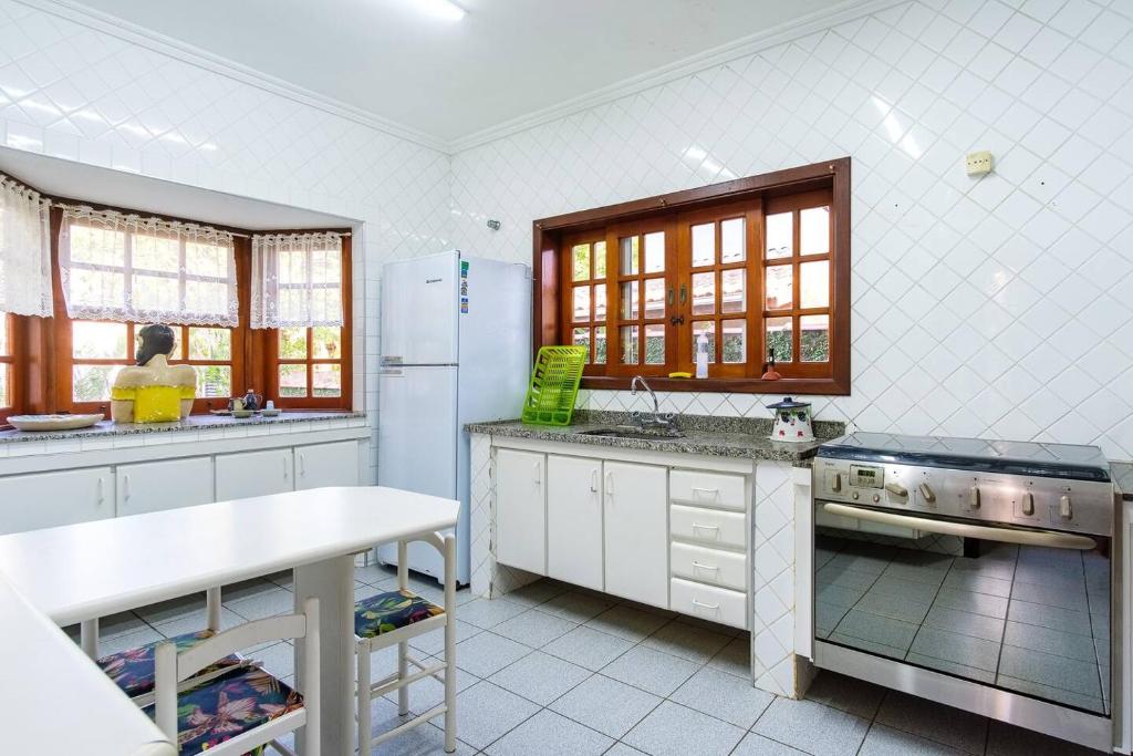  Sobrado a 50 metros da Praia do Tenorio