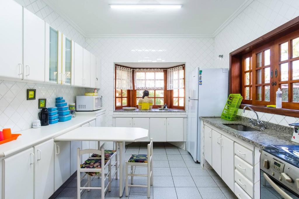  Sobrado a 50 metros da Praia do Tenorio