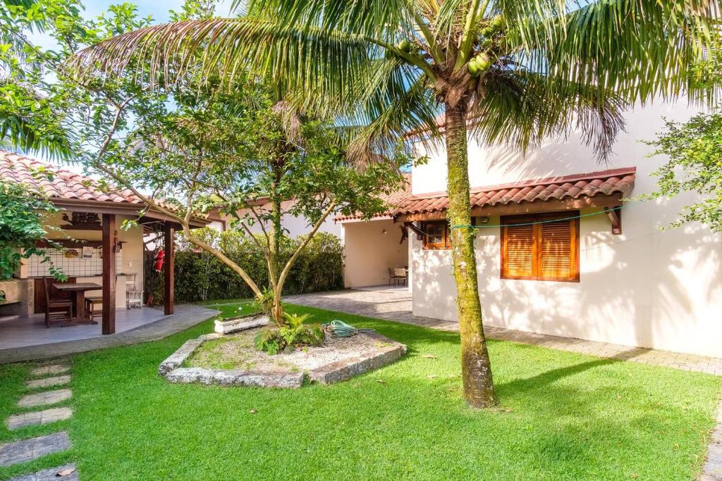  Sobrado a 50 metros da Praia do Tenorio