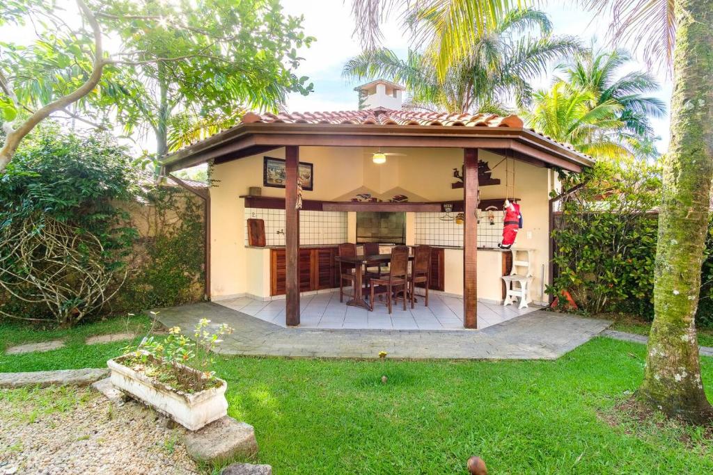  Sobrado a 50 metros da Praia do Tenorio