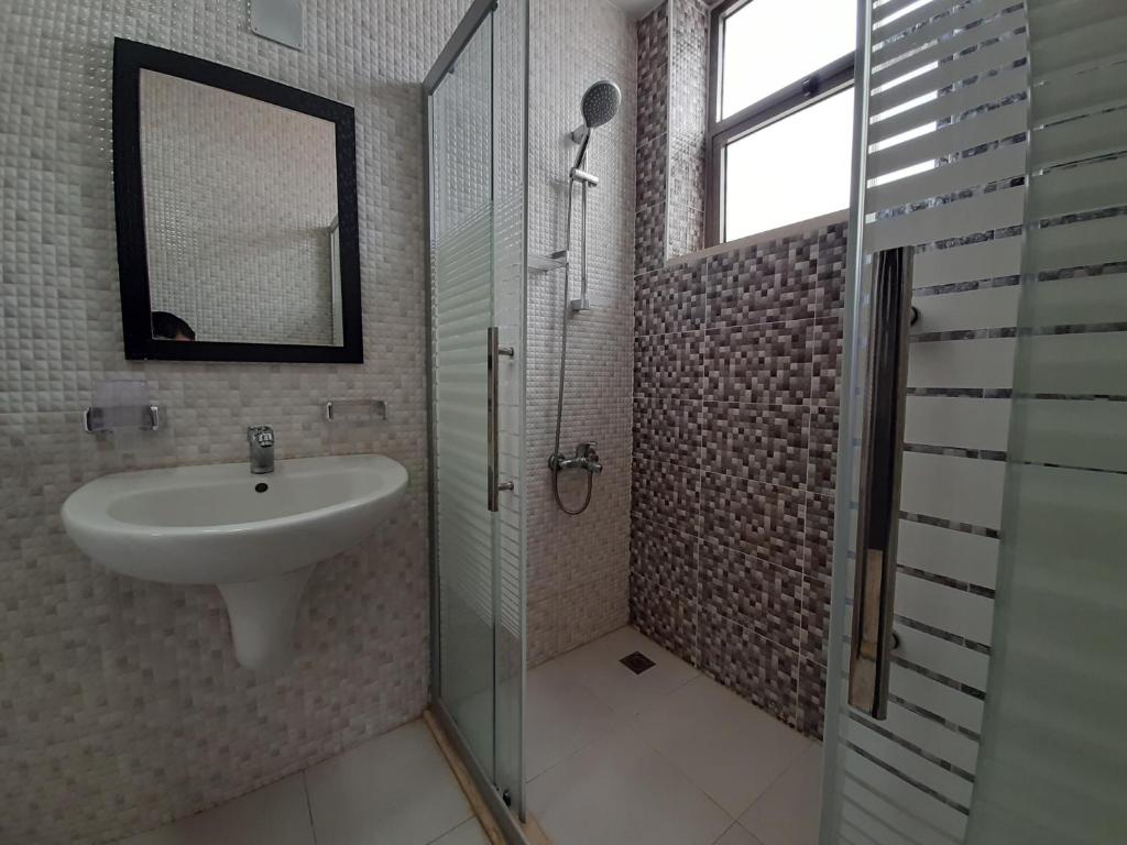 AL LOULOAH AL BARAQAH FURNISHED APARTMENTS
