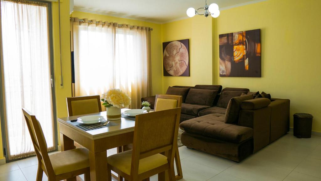 EKA Luxury Apartments - Penthouse Apartment