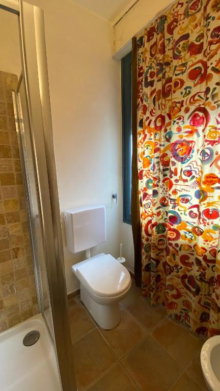 A bathroom at ARTISTICO - Artistic flat in front of GUGGENHEIM COLLECTION