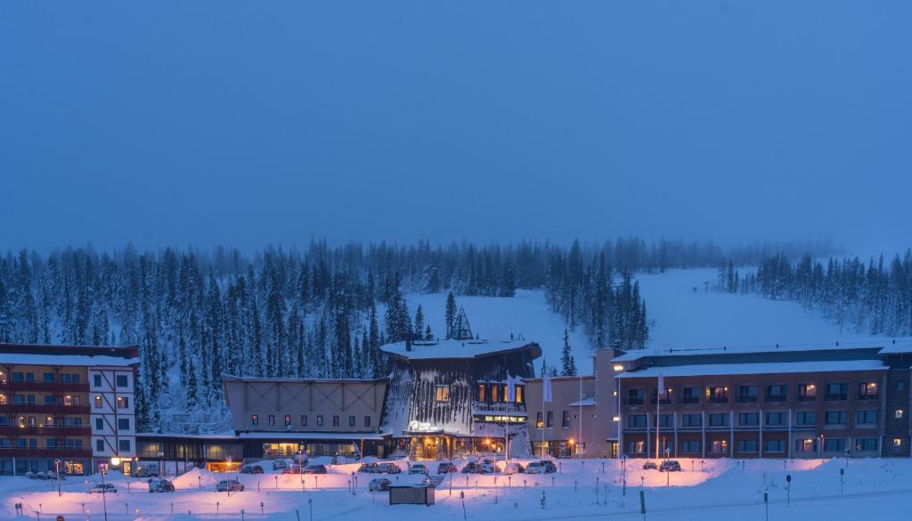 Lapland Hotels Saaga зимой