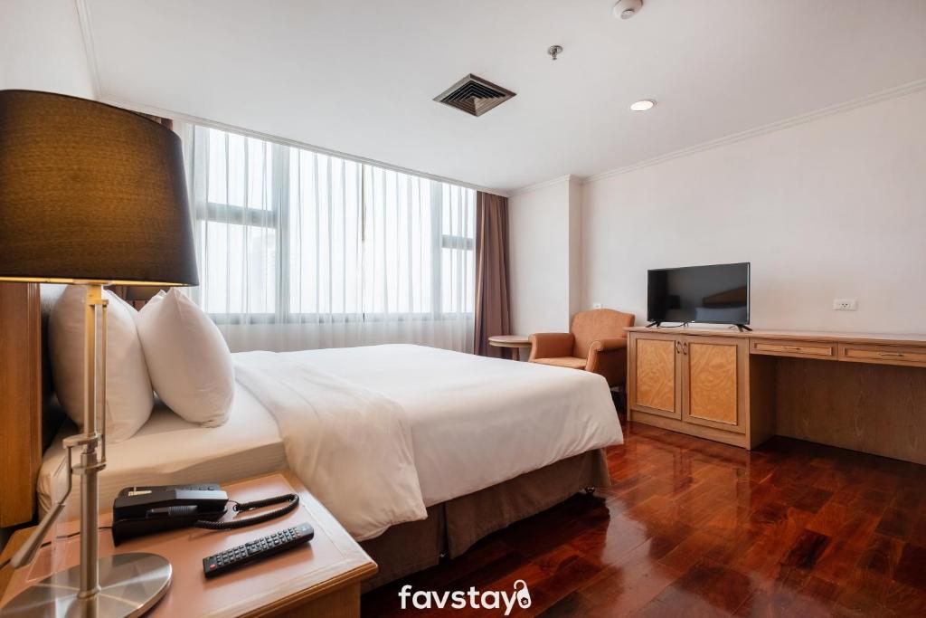 Grand Tower Inn Suite And Residence Bangkok Thailand Booking Com Grand Tower Inn Suite And Residence Bangkok Thailand Booking Com