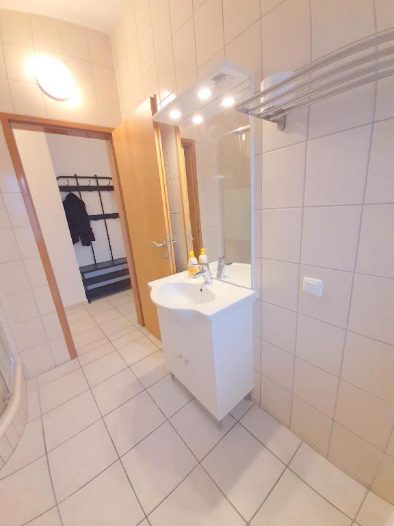 Apartments SteelCity - Apartment Mit 1 Schlafzimmer