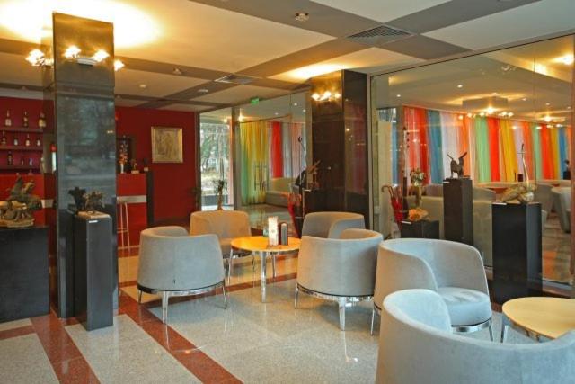Posezení v ubytování Hotel City Pleven