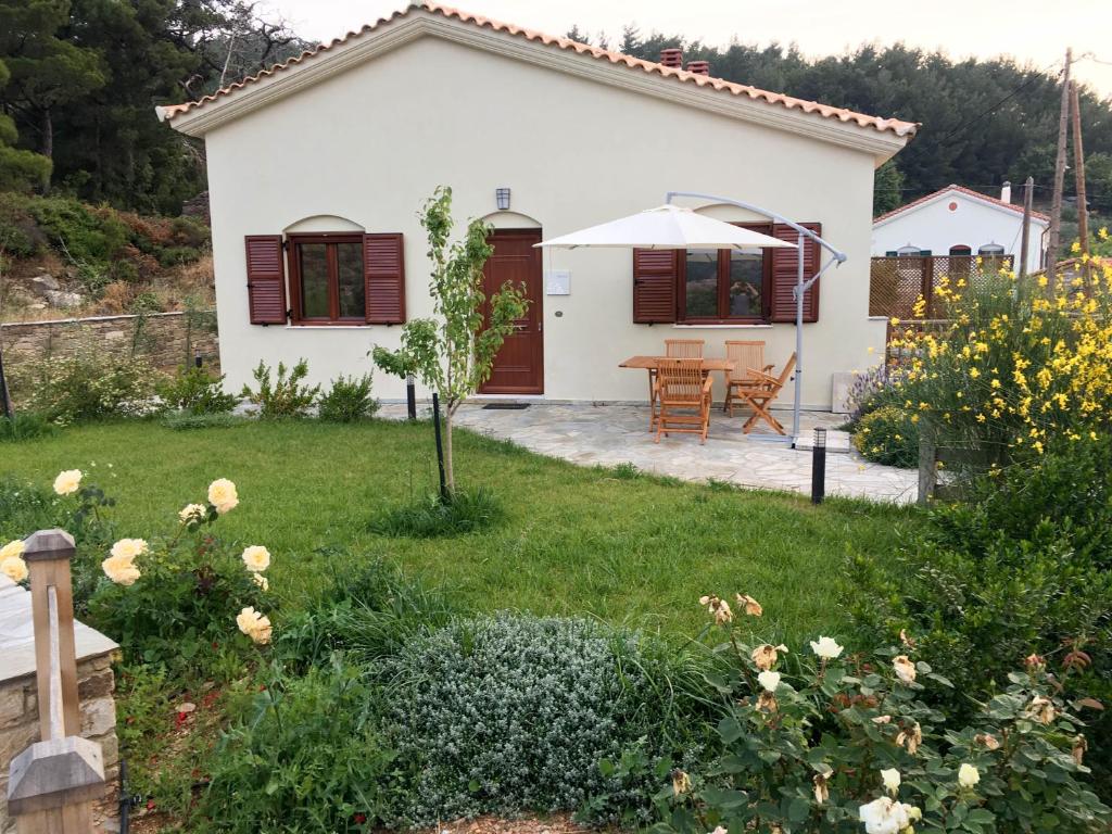 Vonkajšia záhrada v ubytovaní Aria Monte Villas