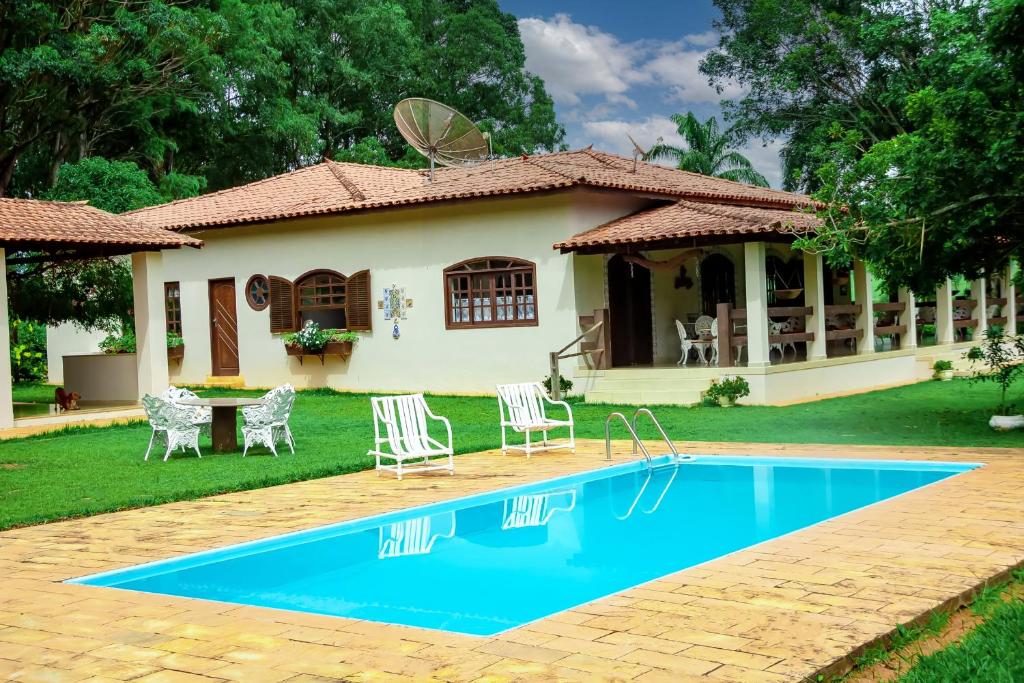 Swimmingpoolen hos eller tæt på Fazendinha Nossa Senhora da Medalha Milagrosa