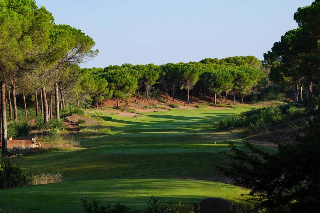 Is Arenas Private Golf Foresterie - Unlimited golf included, Narbolia –  Prezzi aggiornati per il 2023