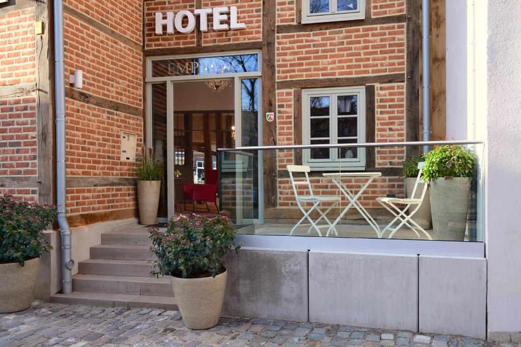 Hotel No. 11