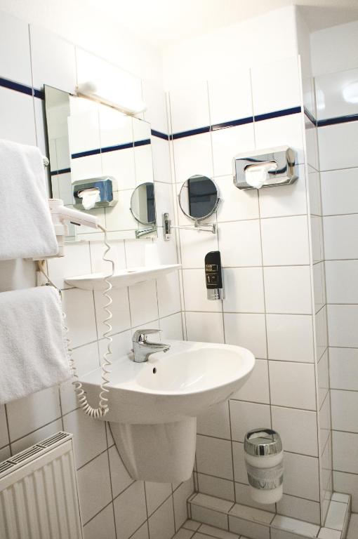 Koupelna v ubytování Rugs Hotel Düsseldorf