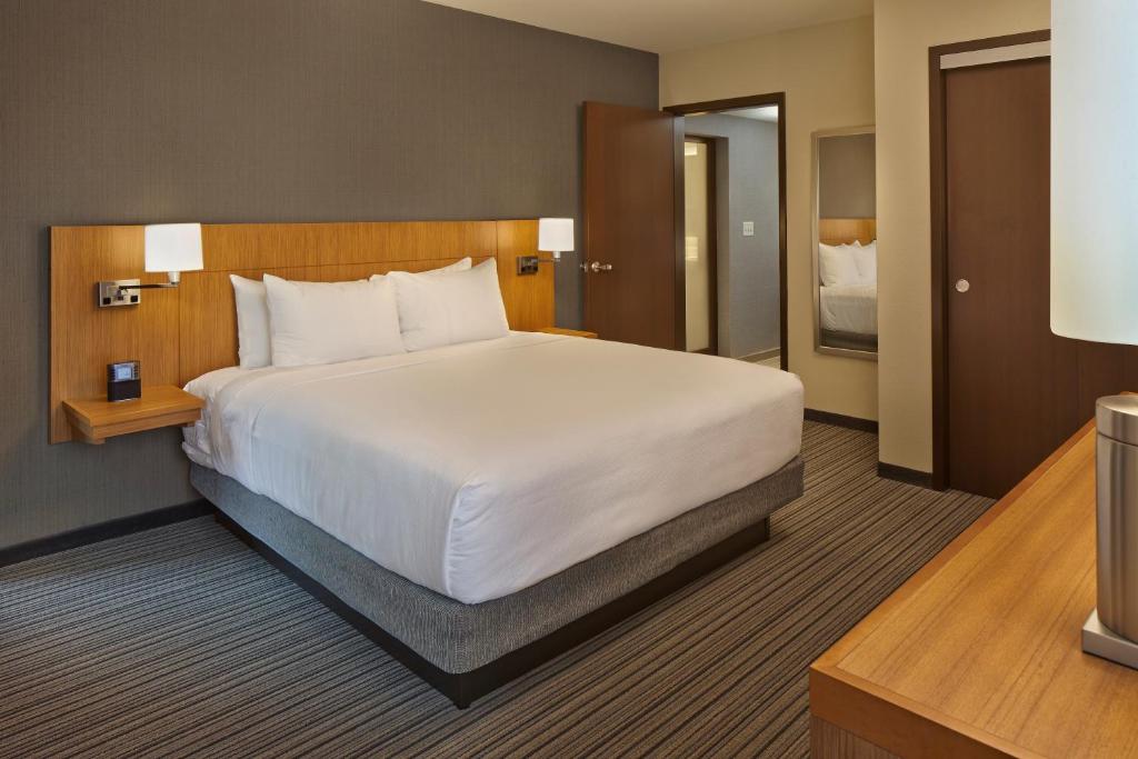 Hyatt Place Chapel Hill photo